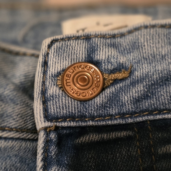 M Jeans by Maurices Distressed Flare Jeans Size 16 Curvy High Rise - Picture 9 of 15